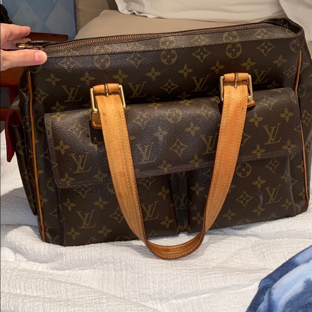 LOUIS VUITTON Multipli Cite Handbag